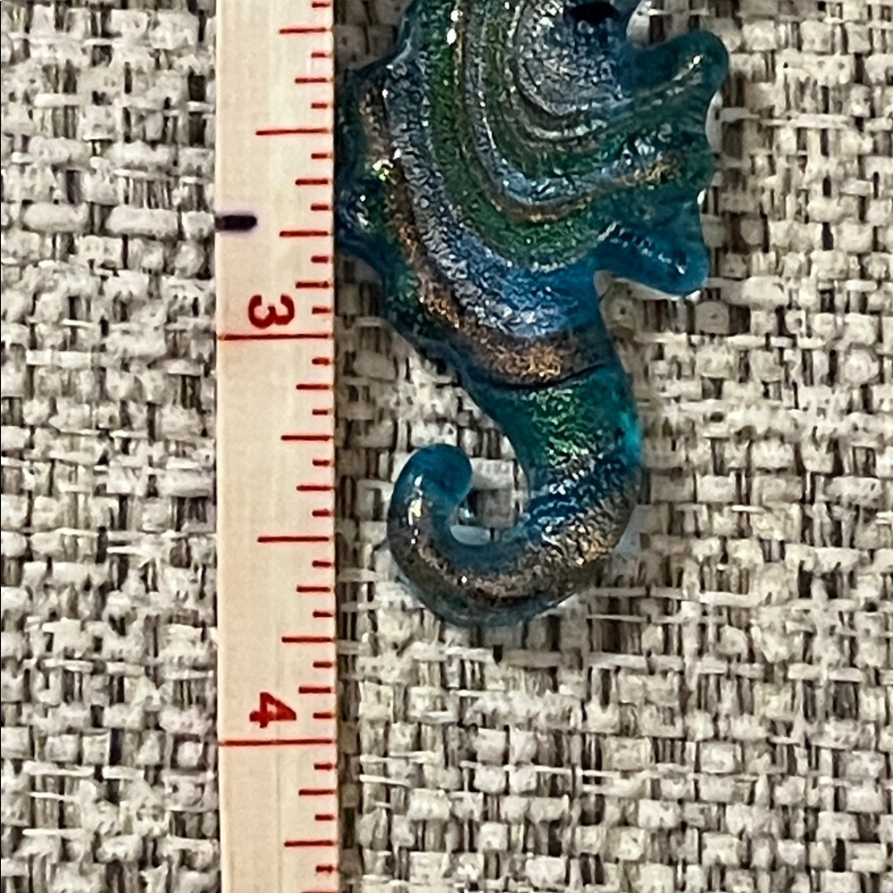 Roman RMN Seahorse Pendant Blue and Green - Picture 6 of 7